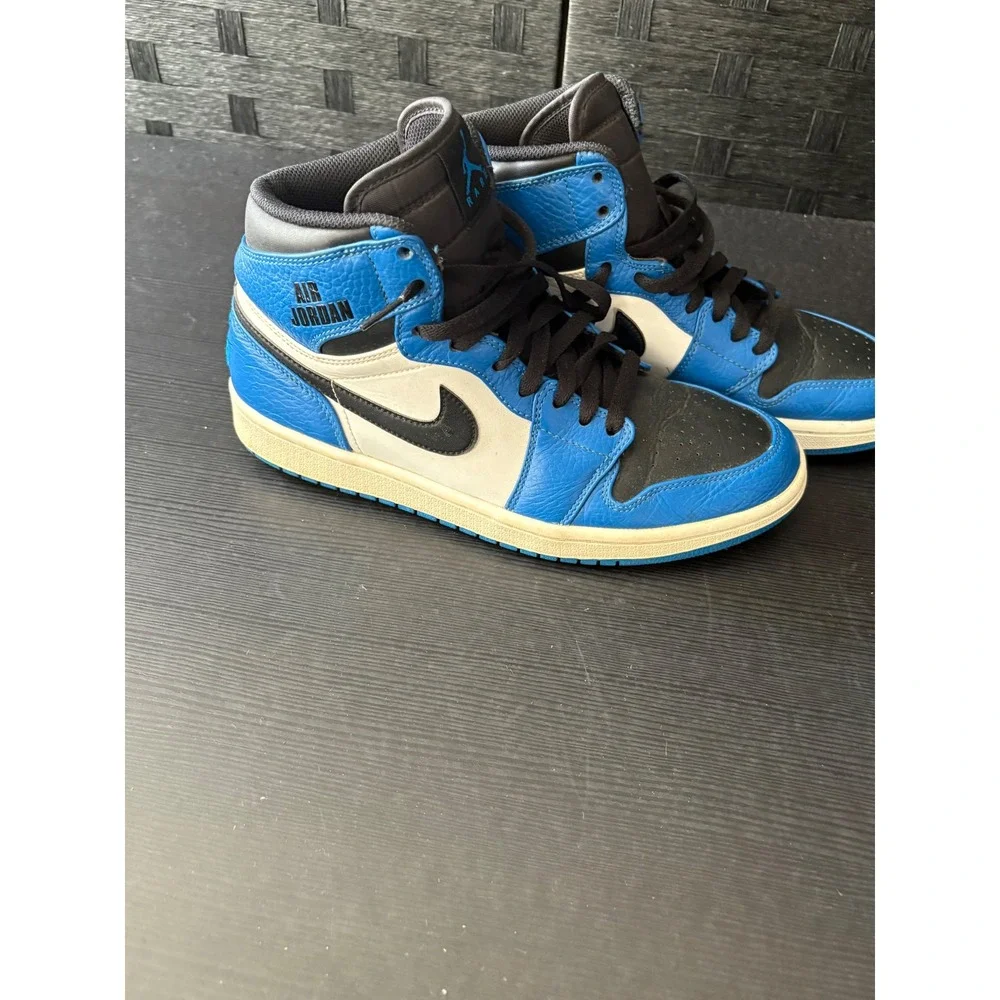 Nike Air Jordan Retro 1 OG High Rare Air Soar 